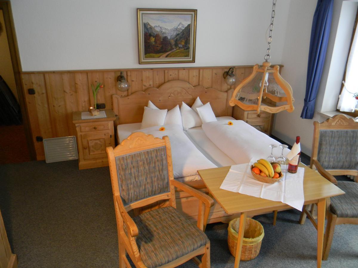 Hotel Landhaus Spielmannsau à Oberstdorf Chambre photo