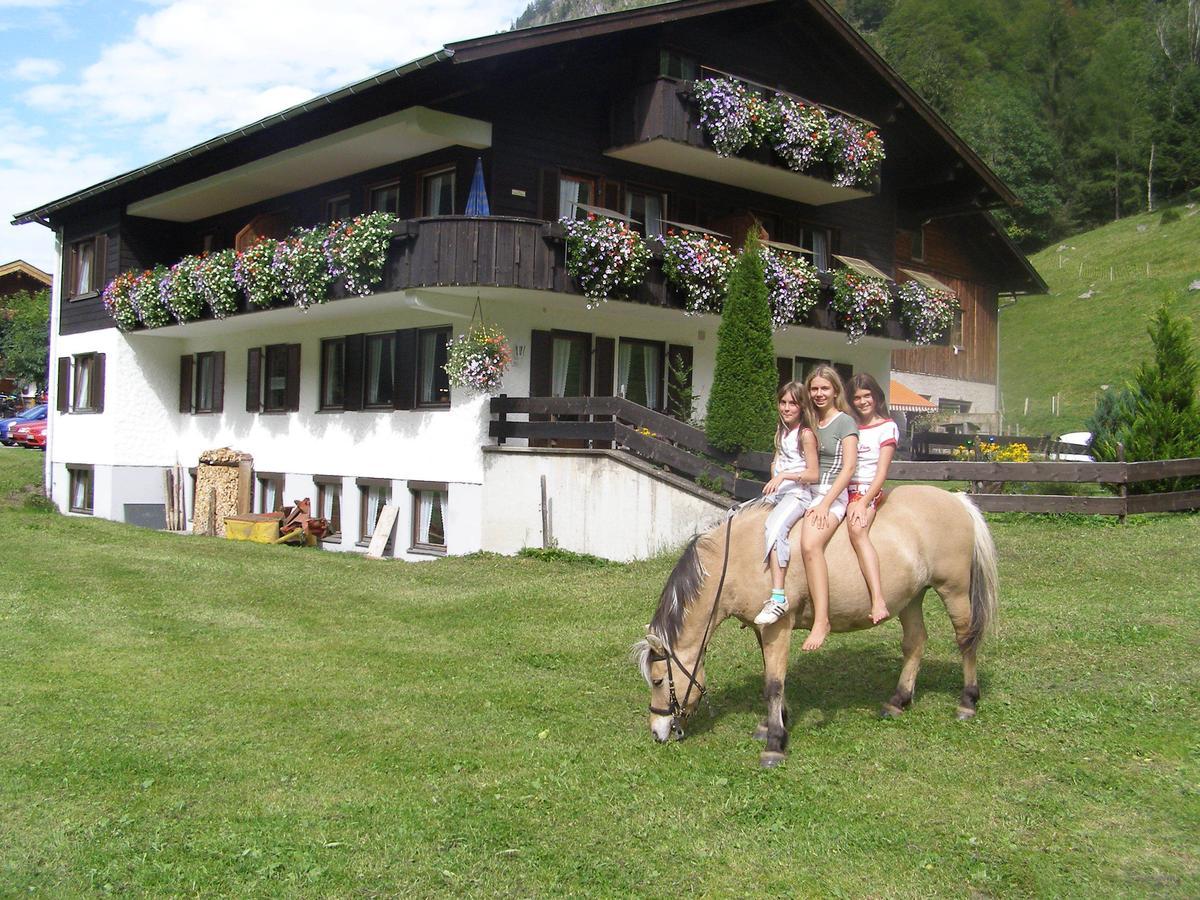 Hotel Landhaus Spielmannsau à Oberstdorf Extérieur photo